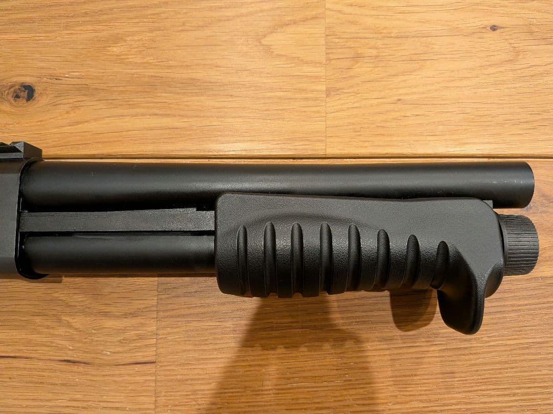 東京マルイ　M870　ブリーチャー　ガスショットガン