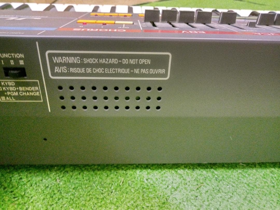 Roland JUNO-106 　シンセサイザー