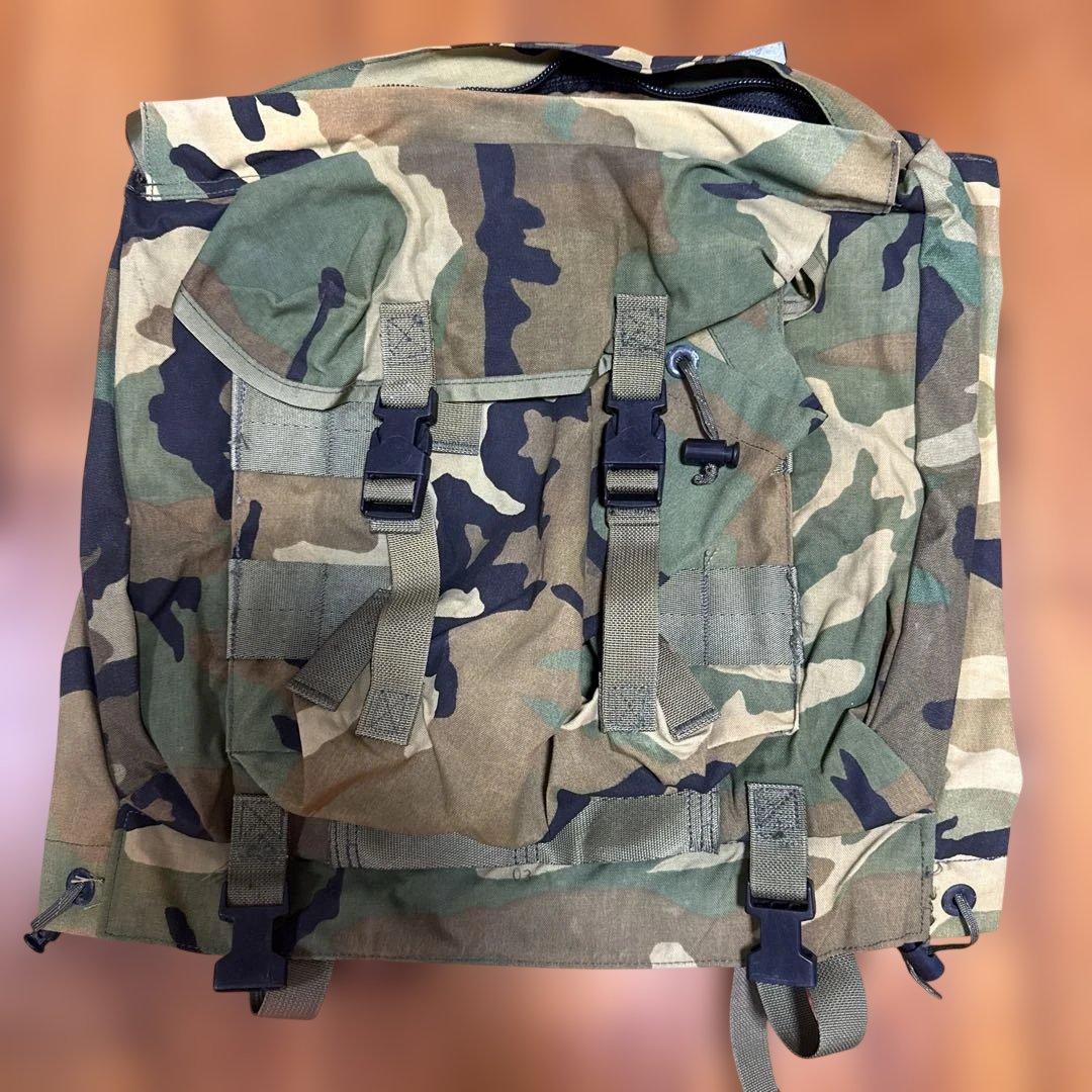コンバット・パトロールパック（IIFS/CFP-90)ウッドランドカモ 未使用品
