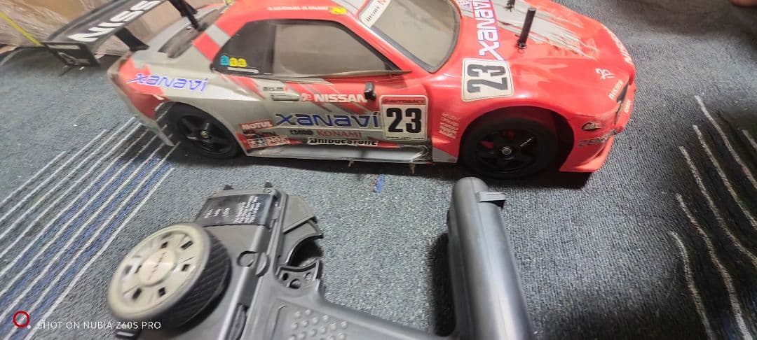 Nissan ラジコンカー