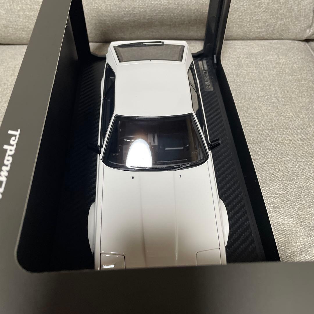 イグニッションモデル 1/18 セリカ 2800GT ホワイト　3533