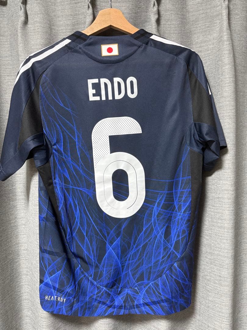 サッカー日本代表　遠藤航　authenticユニフォーム