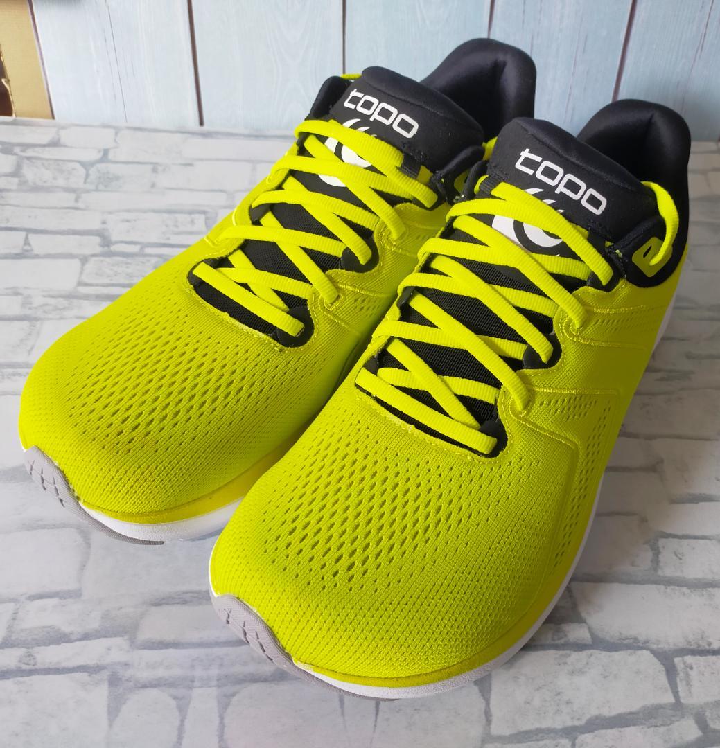 トポアスレチック TOPO ATHLETIC PHANTOM 2 未使用品