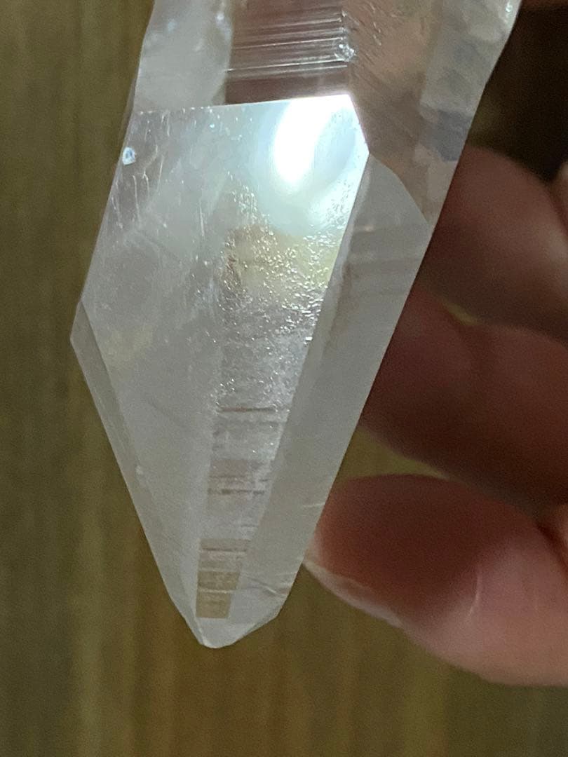 天然石　コロンビア　レムリアン　原石　ポイント　アイリス　虹多数　水晶　クォーツ