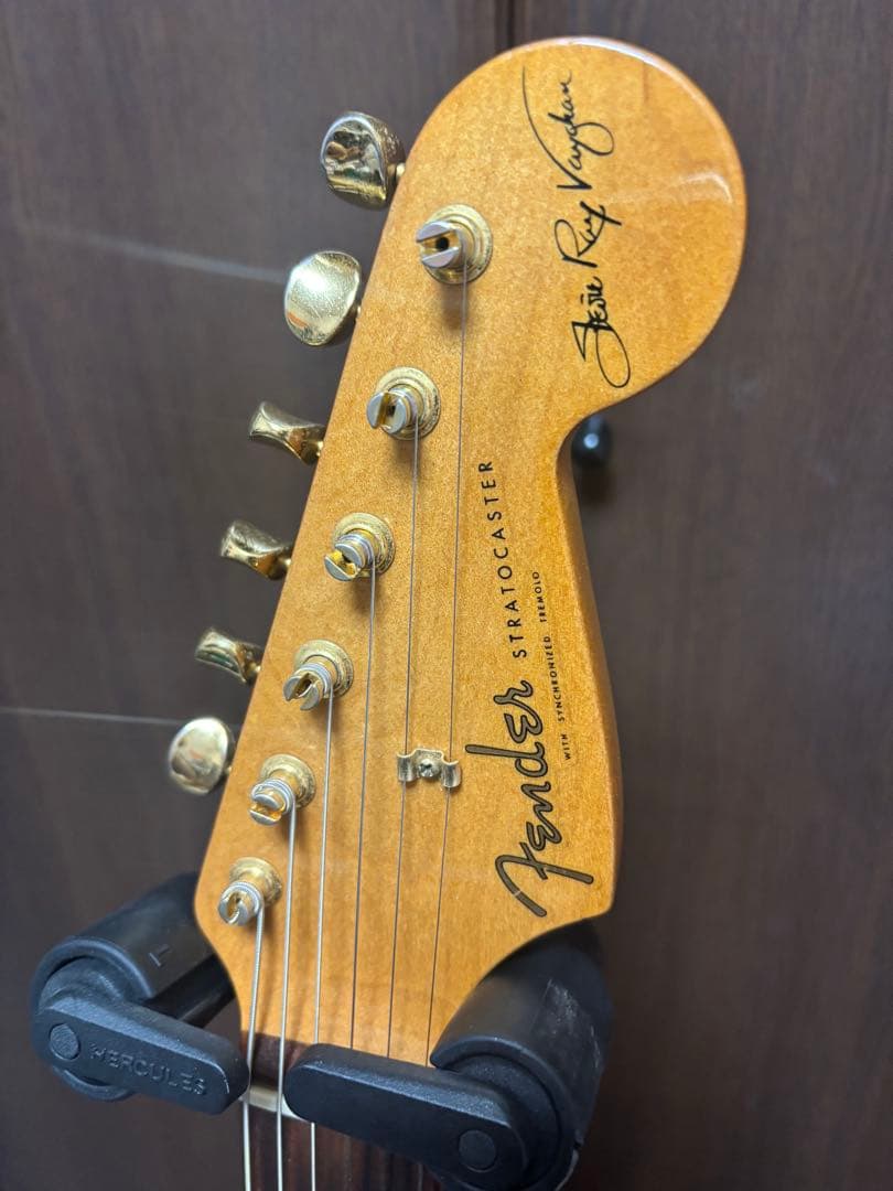 Fender USA Stevie ray vaughanモデル