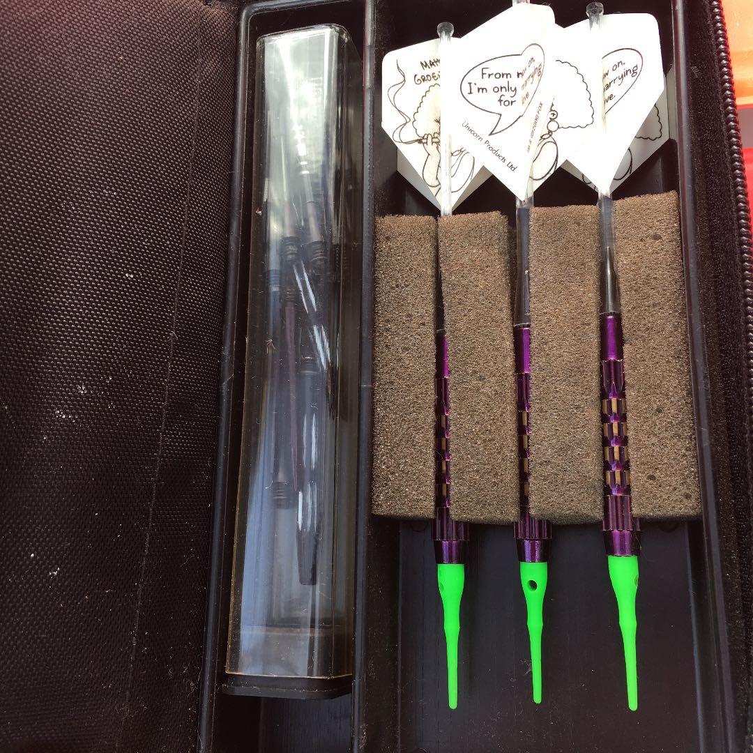 ダーツセットケース付き