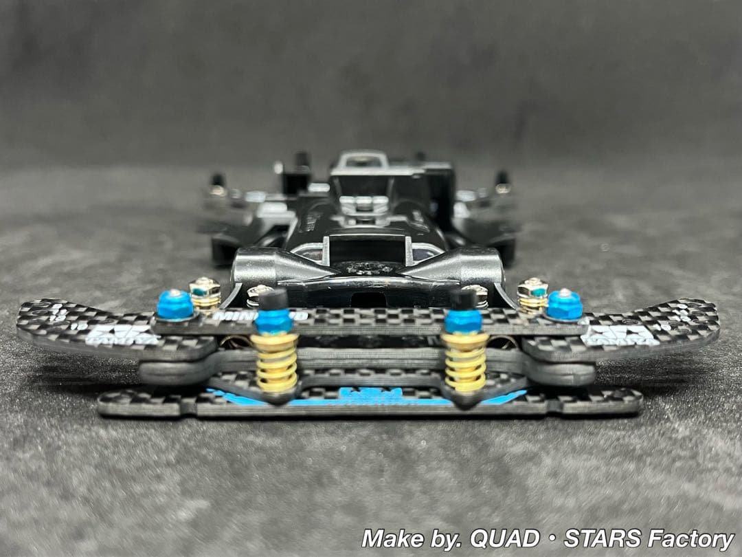 【ミニ四駆・AR用】2軸ATピボット＋1軸リヤアンカー＋リヤスキッド　カーボン