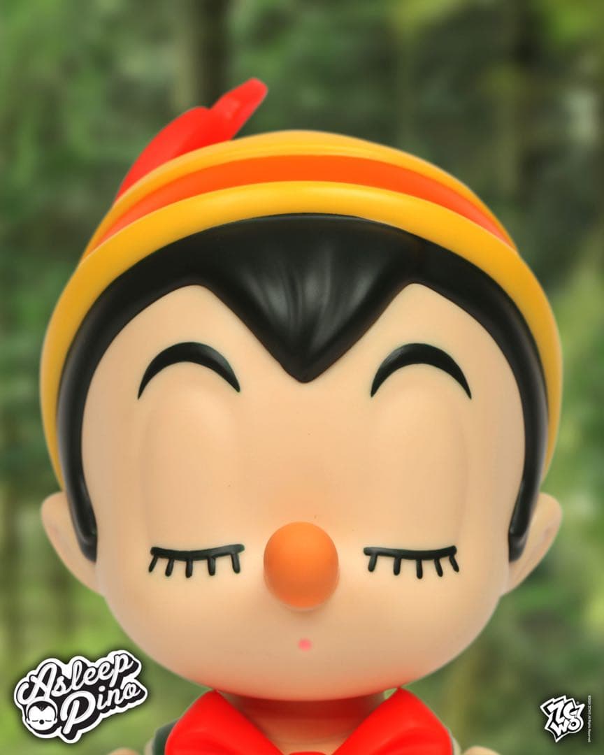 アスリープ・ピノ　眠っている　ポップカルチャー　アートトイ　フィギュア　ZCWO