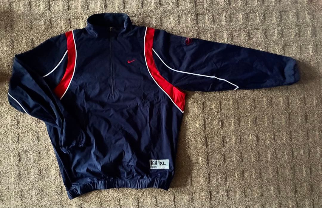 NIKE ナイキ ウィンドウブレーカー