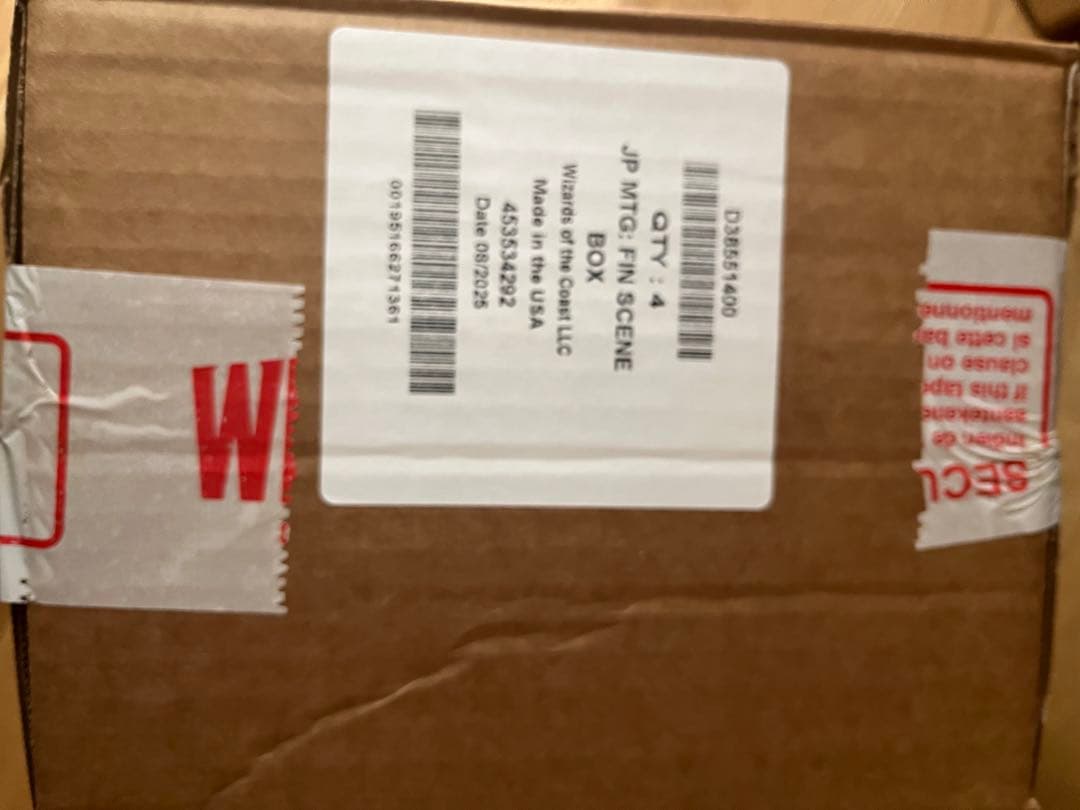 MTG 未開封　日本語版　FF シーン・ボックス　4種入り　１カートン