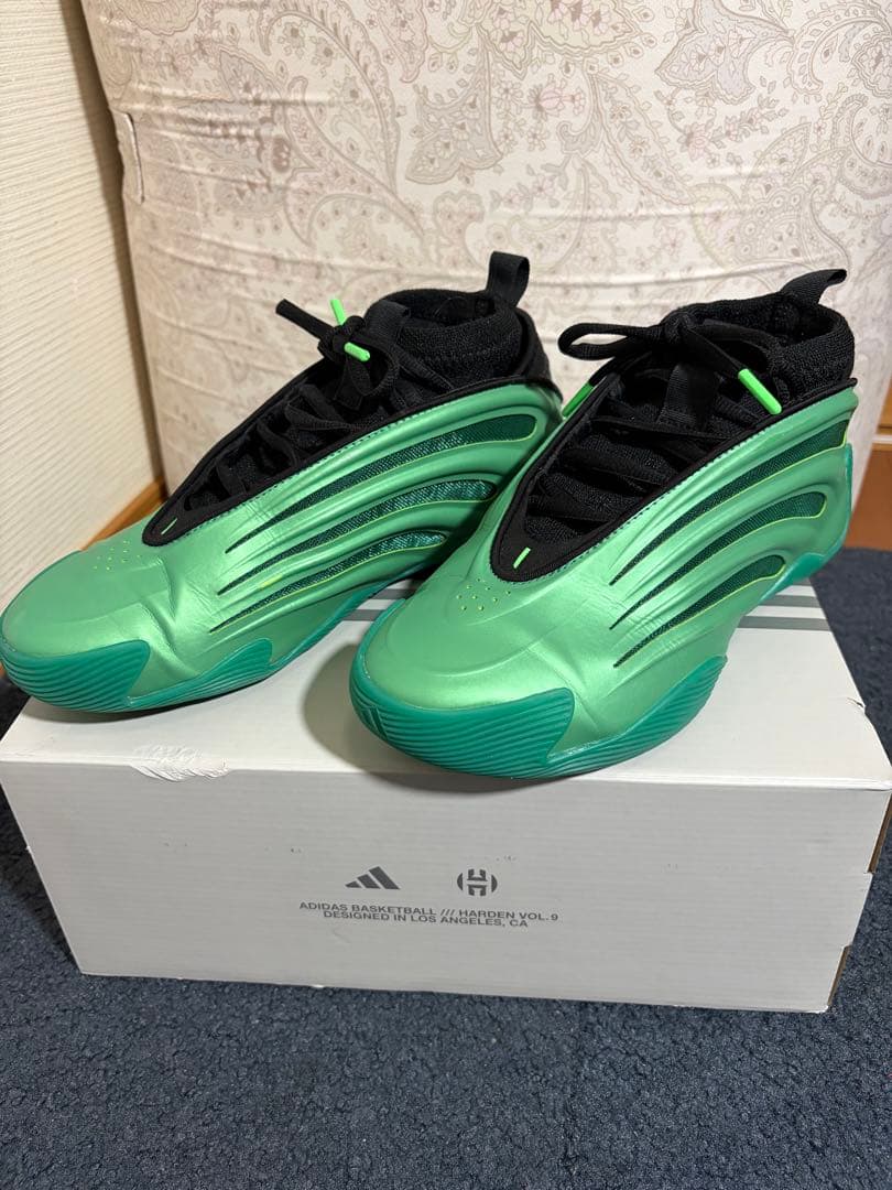 adidas バスケットボールシューズ グリーン