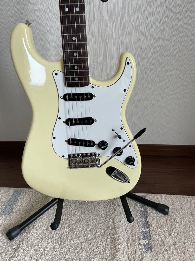 FENDER JAPAN st72ストラトキャスタ