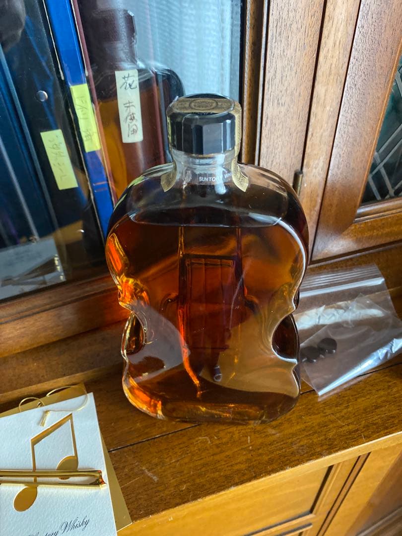 サントリーウイスキーバイオリン型ボトル