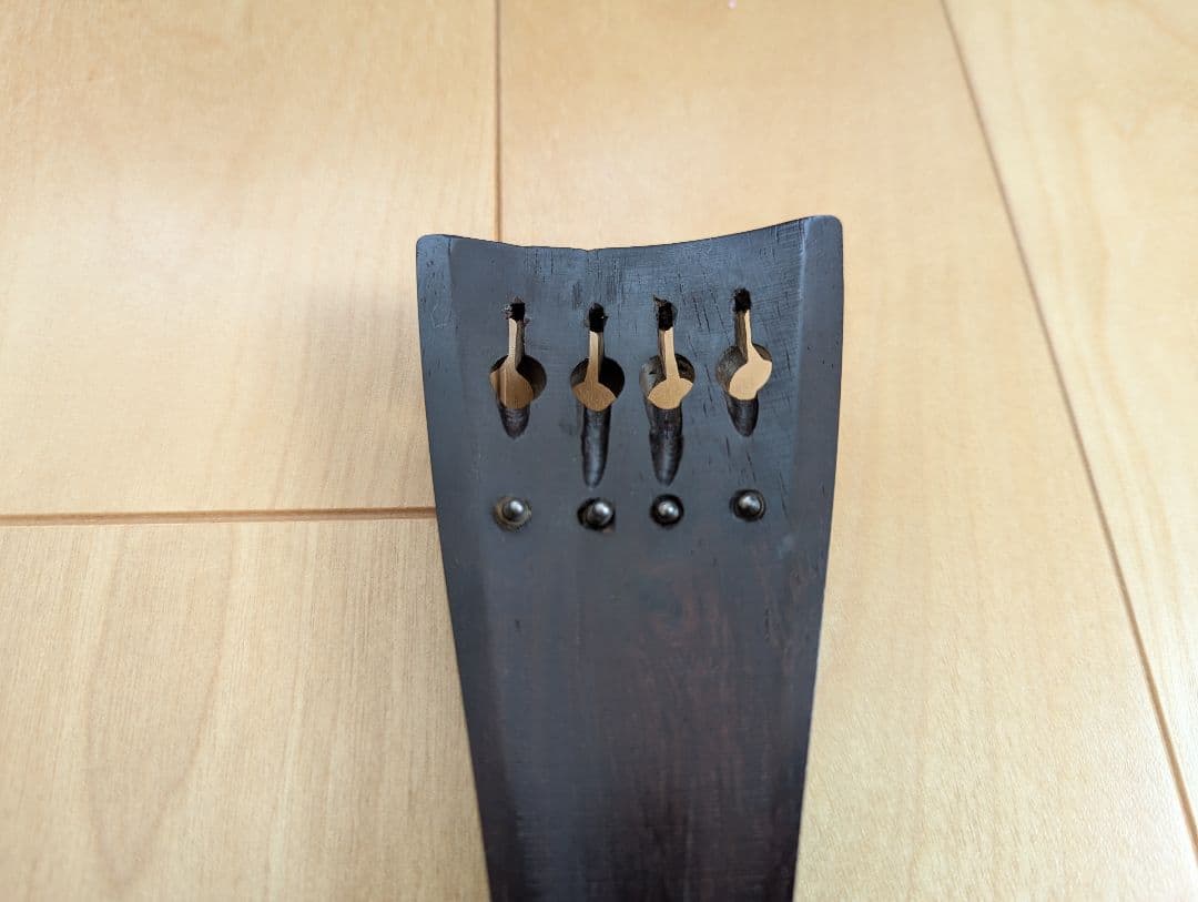 チェロ用　Bois d'Harmoie Tailpiece