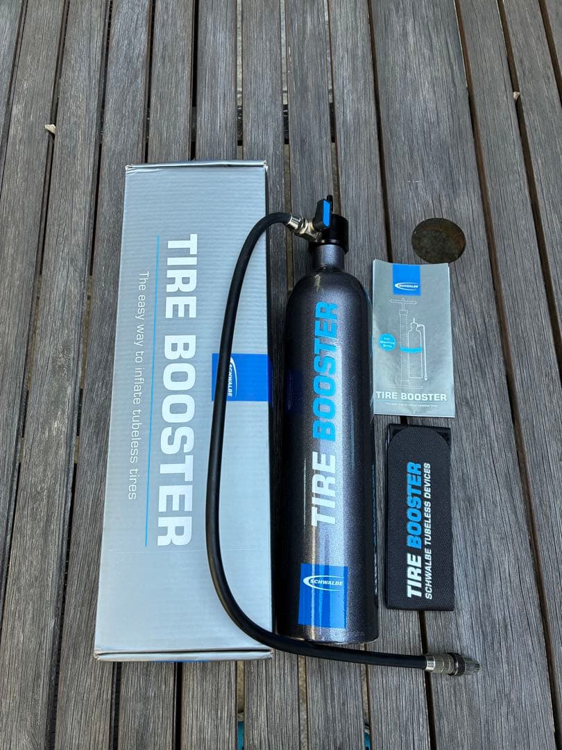 SCHWALBE TIRE BOOSTER 空気圧系　シュワルベ　ブースター