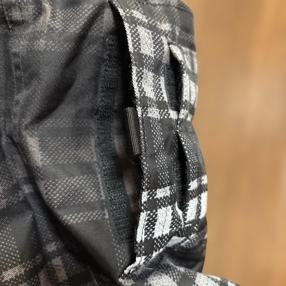 BURTON スノボウェア男性用Mサイズ