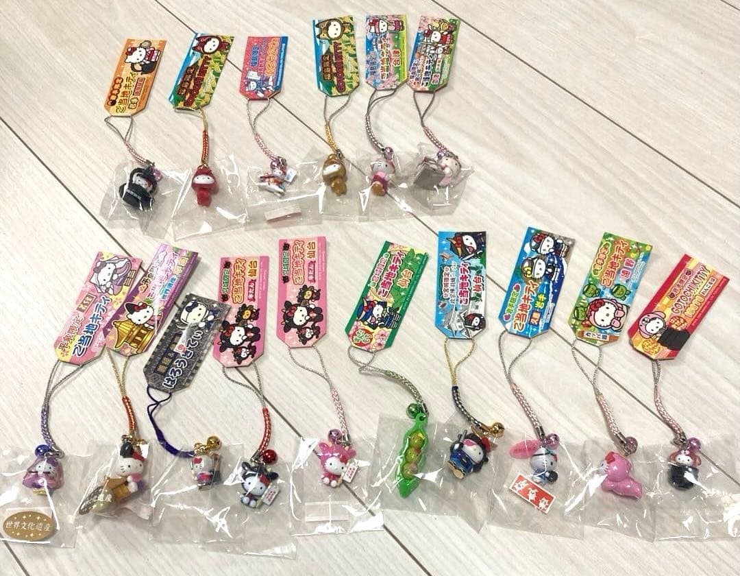 ご当地キティ　まとめ売り　116個+おまけ19個