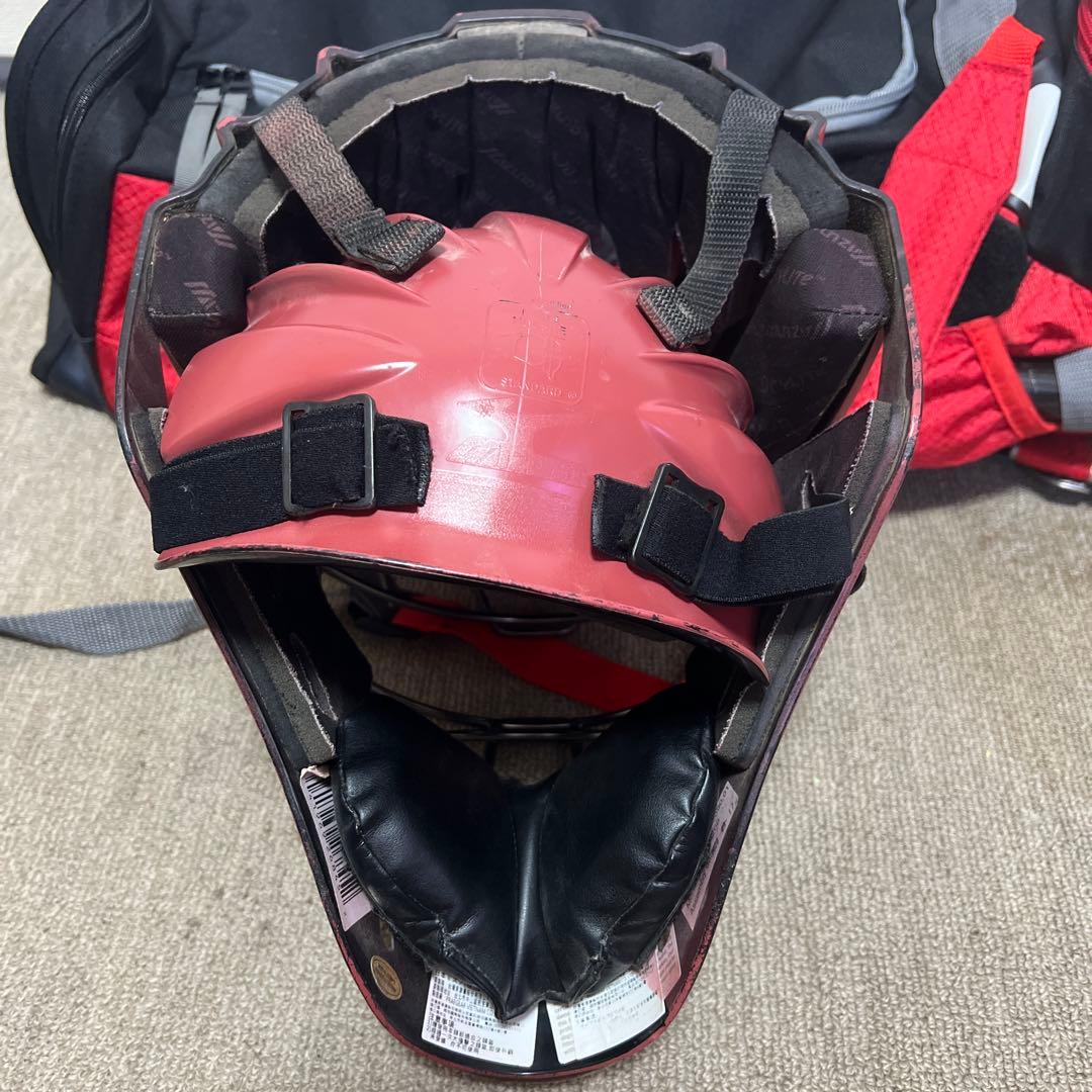 ミズノ キャッチャーマスク 赤　硬式用　サムライ