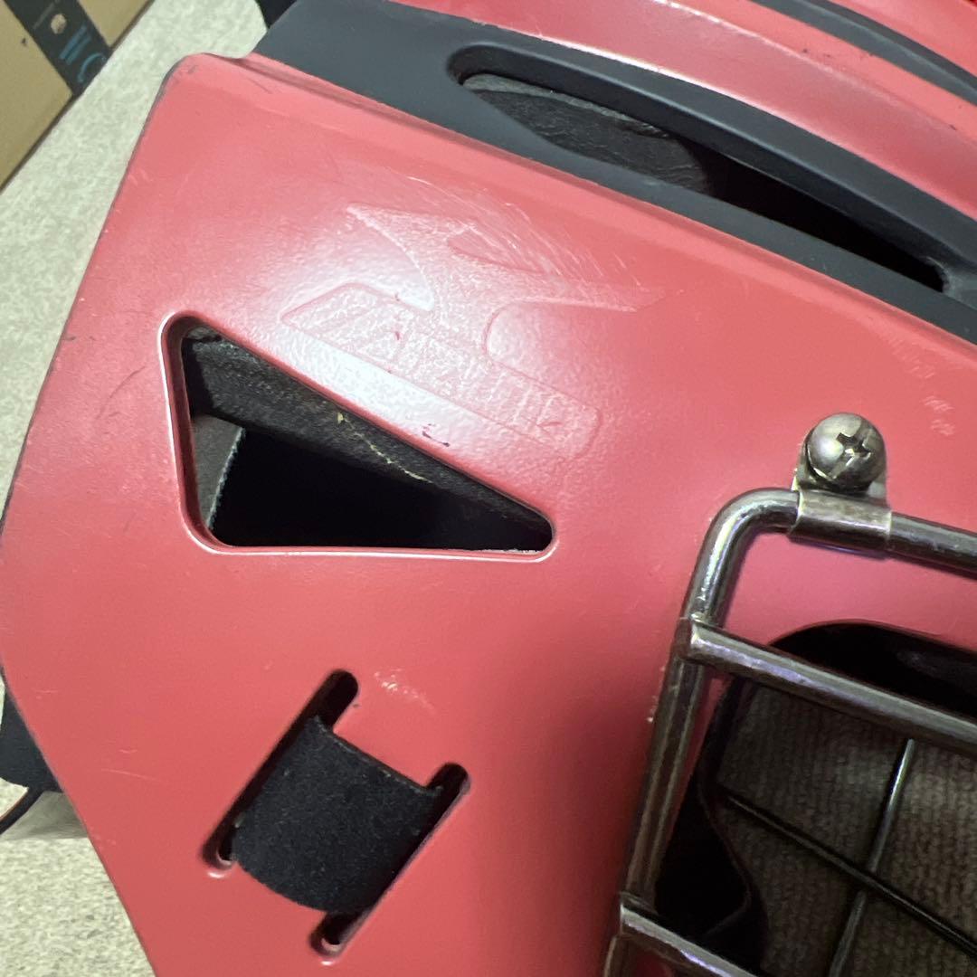 ミズノ キャッチャーマスク 赤　硬式用　サムライ