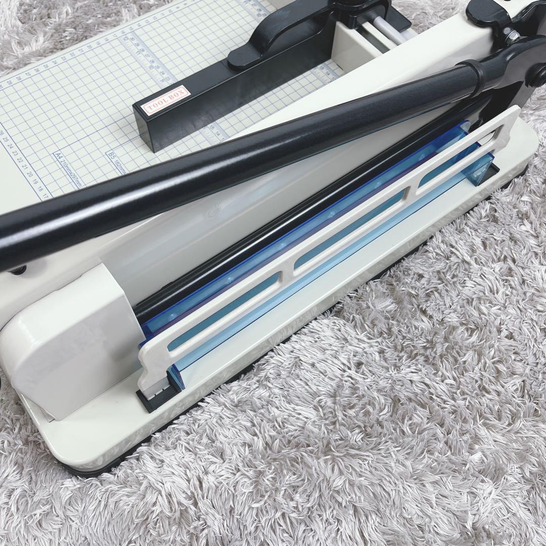 ダイシン商業　業務用　ペーパーカッター DS-858A4 17kg 裁断機