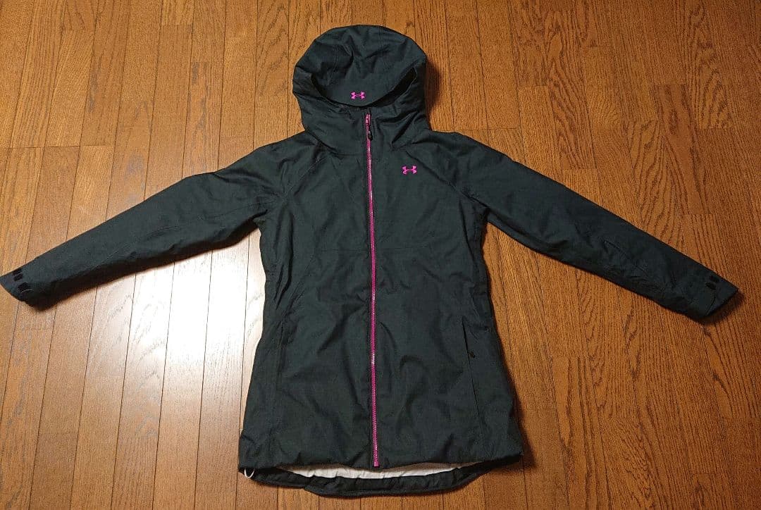 アンダーアーマー　UNDER ARMOUR スキーウェア 　ジャケット　XS