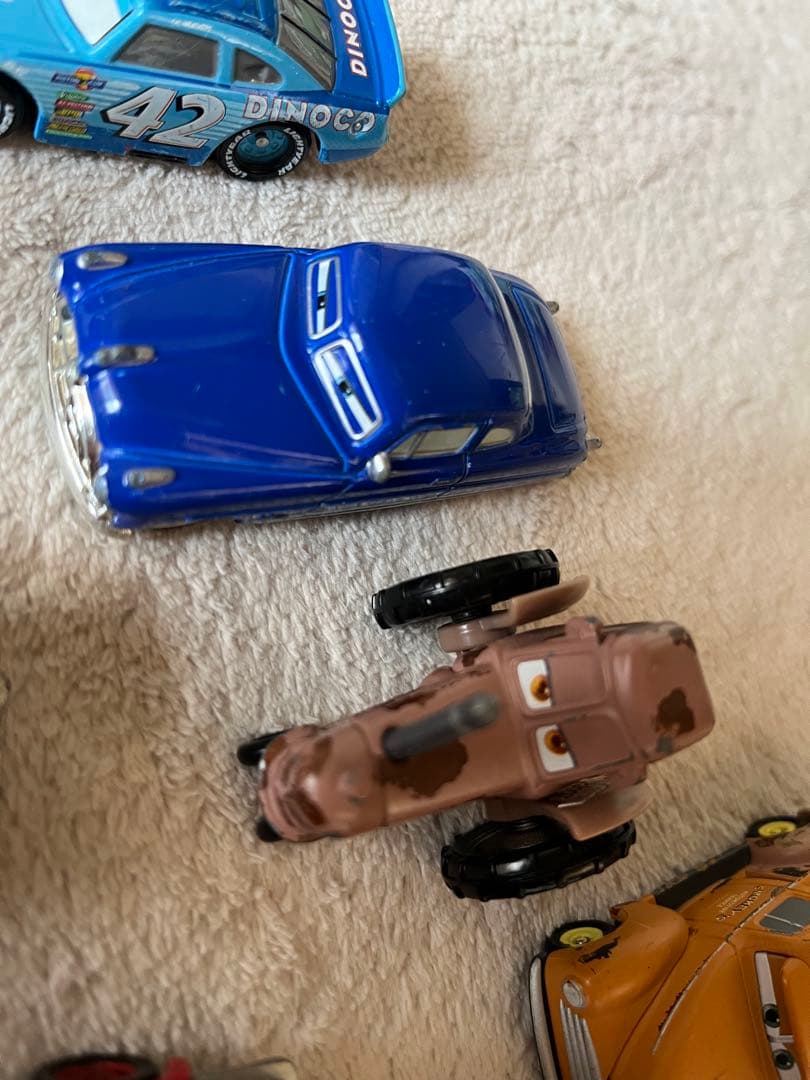 まとめ売り 計18台　カーズトミカ17台　マテル　ミニミニカーズ1台　廃盤　レア