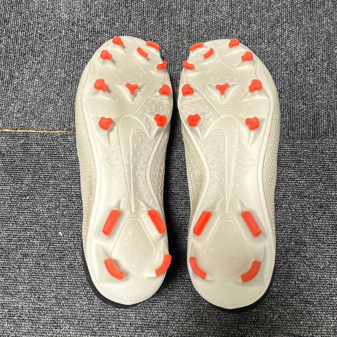和蹴NIKEサッカースパイク・ファントムビジョン2エリートFGトップモデル