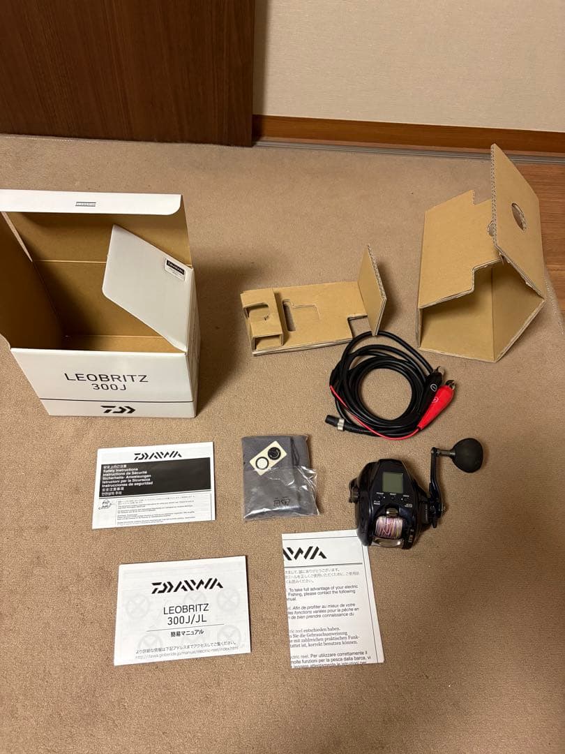 LEOBRITZ 300J 電動リール　現行のダイワ23年モデル