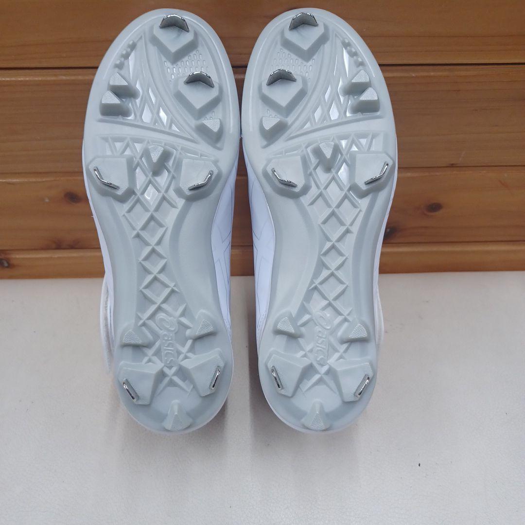 ASICS ホワイト スパイクシューズ