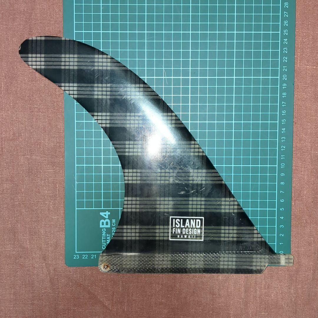 9.5インチ　 FIN DESIGN サーフボードフィン チェック柄