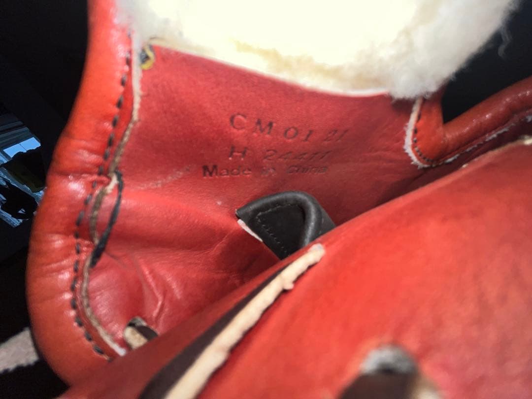 グローブ使用期間1ヶ月 ほぼ新品 欠陥なし