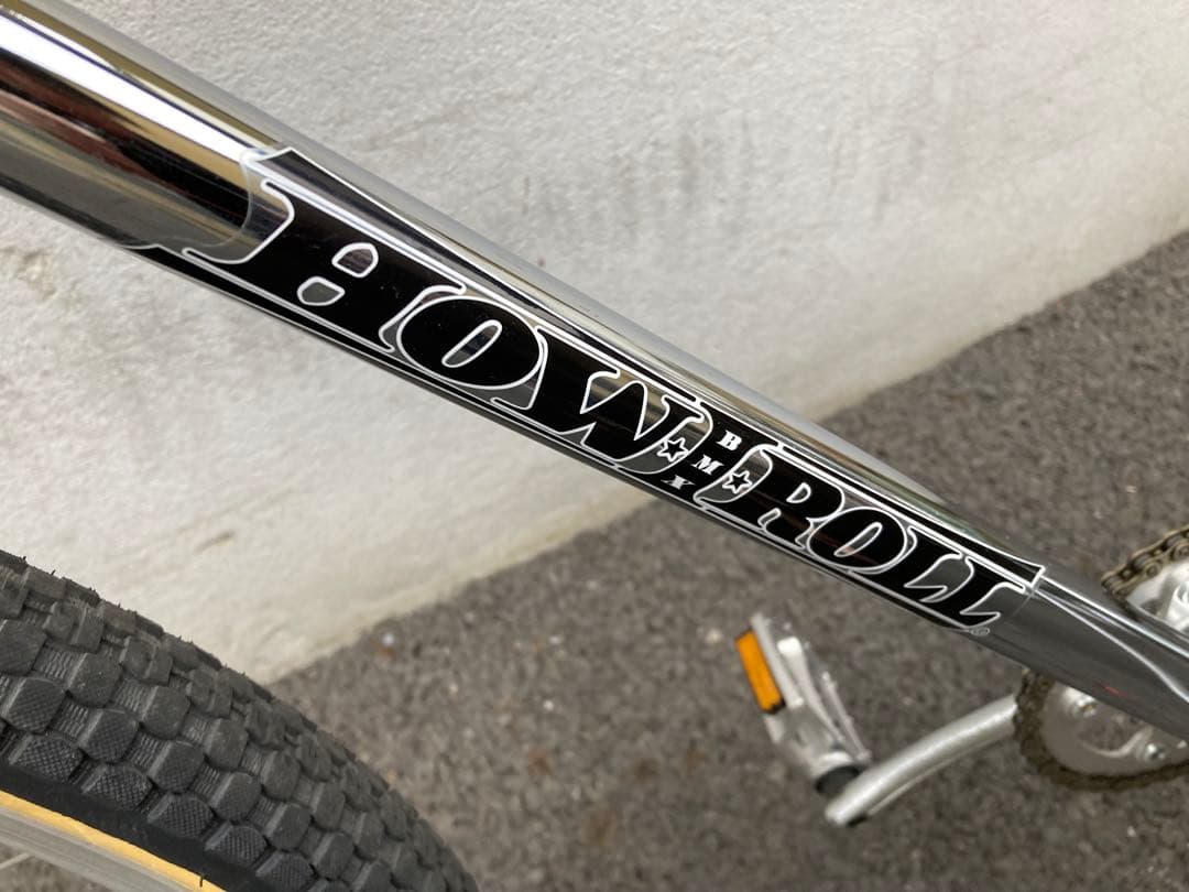 HOW I ROLL KICK IT 26インチ　BMX ビーチクルーザー