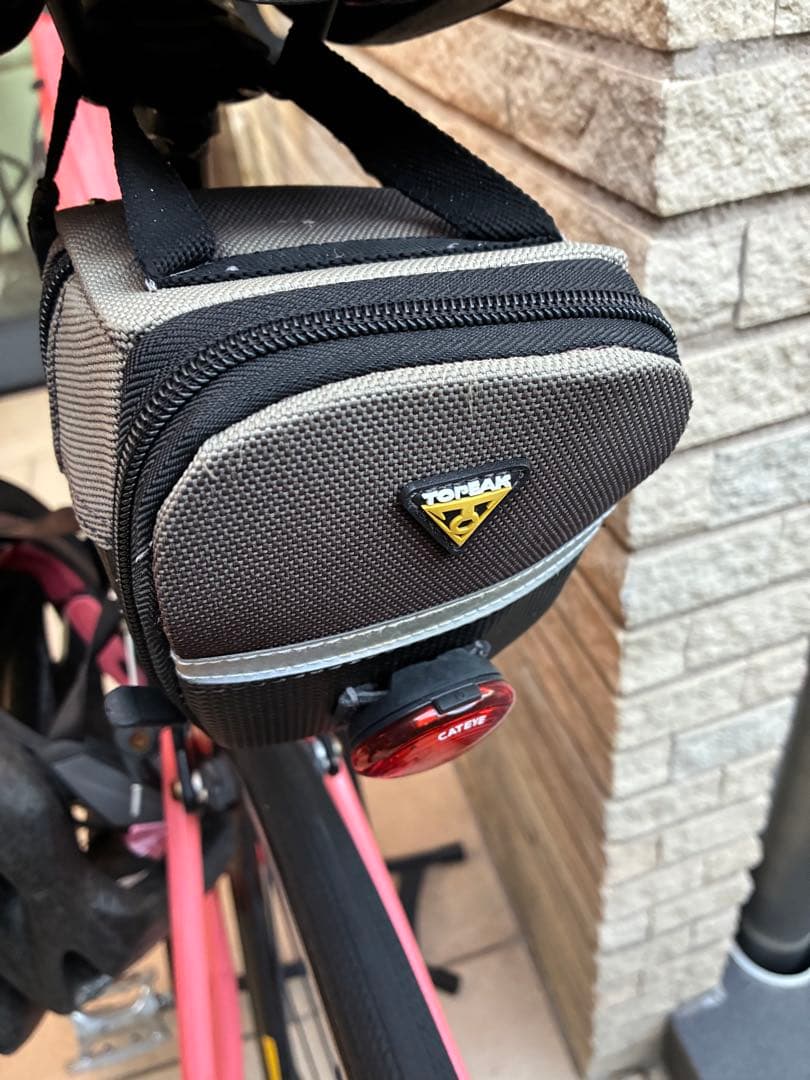 ピンク クロスバイク クッション付きサドル