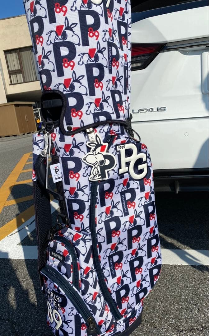 PEARLY GATES（パーリーゲイツ）SNOOPYコラボキャディバッグ