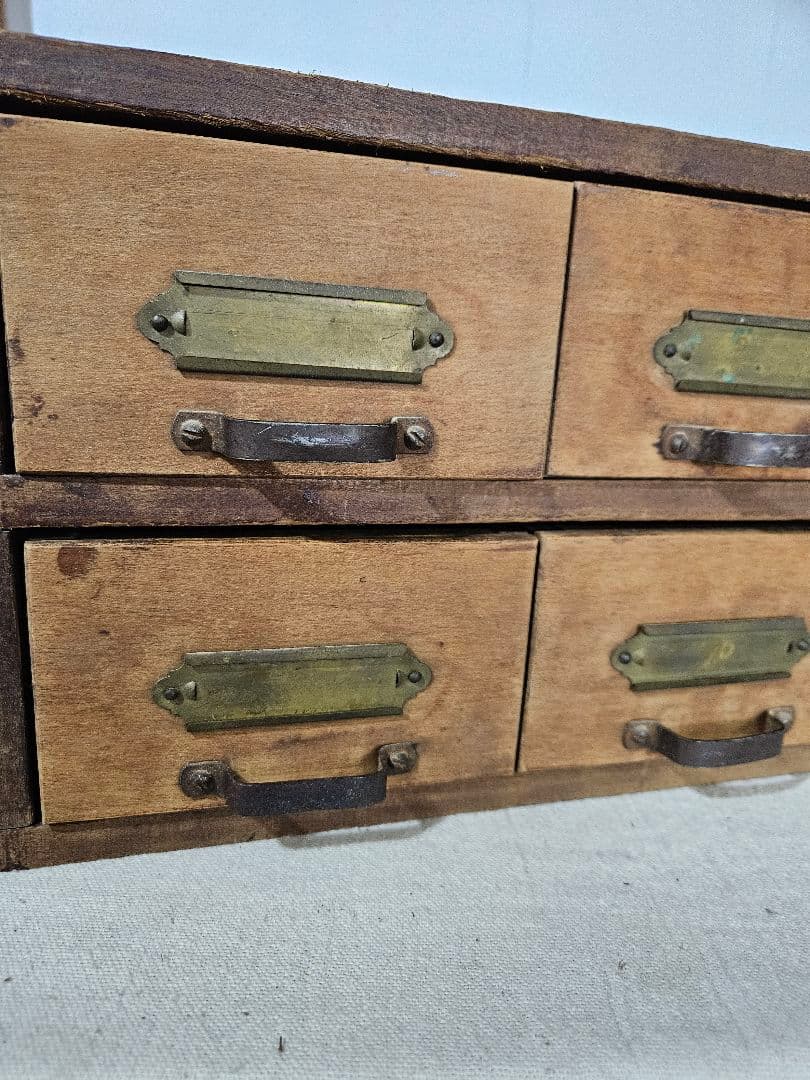 アンティーク 古い木の小引出し 8杯 カードケース 名刺入れ 無垢材 小物入れ