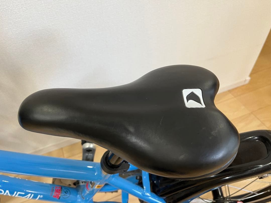 LOUIS GARNEAU 16インチ