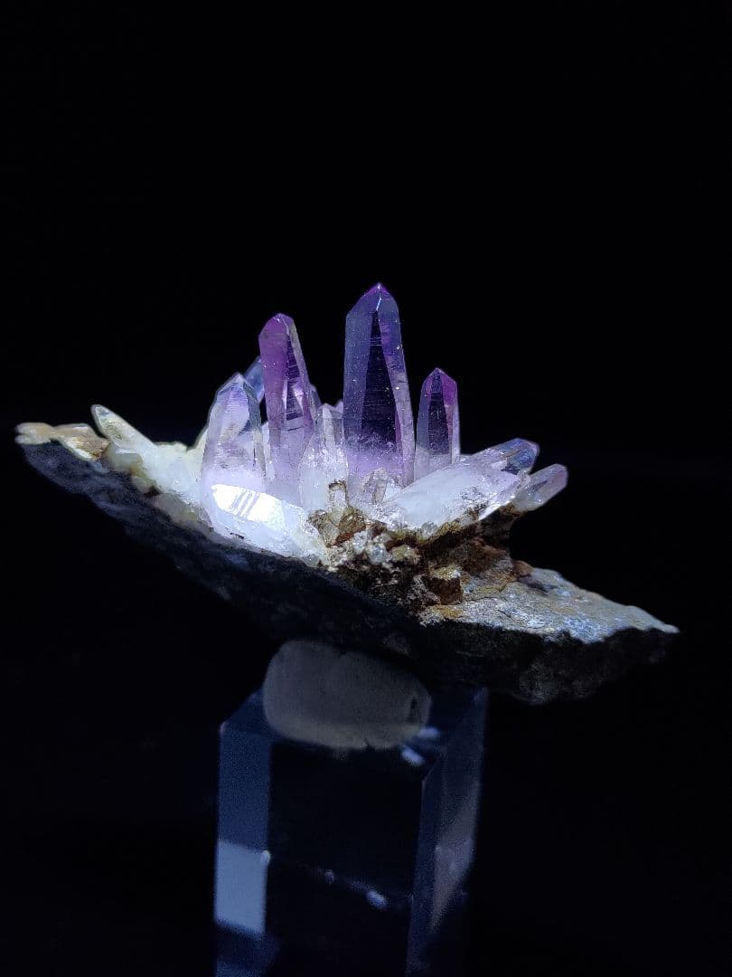ベラクルスアメジスト 鉱石 鉱物 ミネラル 標本 原石 母岩付き ⑨