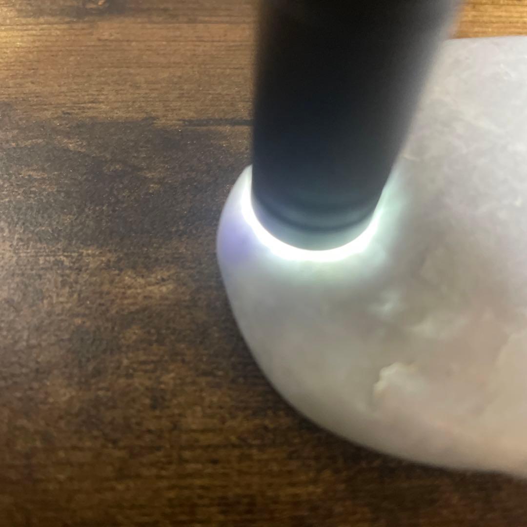 最終値下げ！220g 糸魚川　ラベンダー　翡翠　紫　海石　台座つき