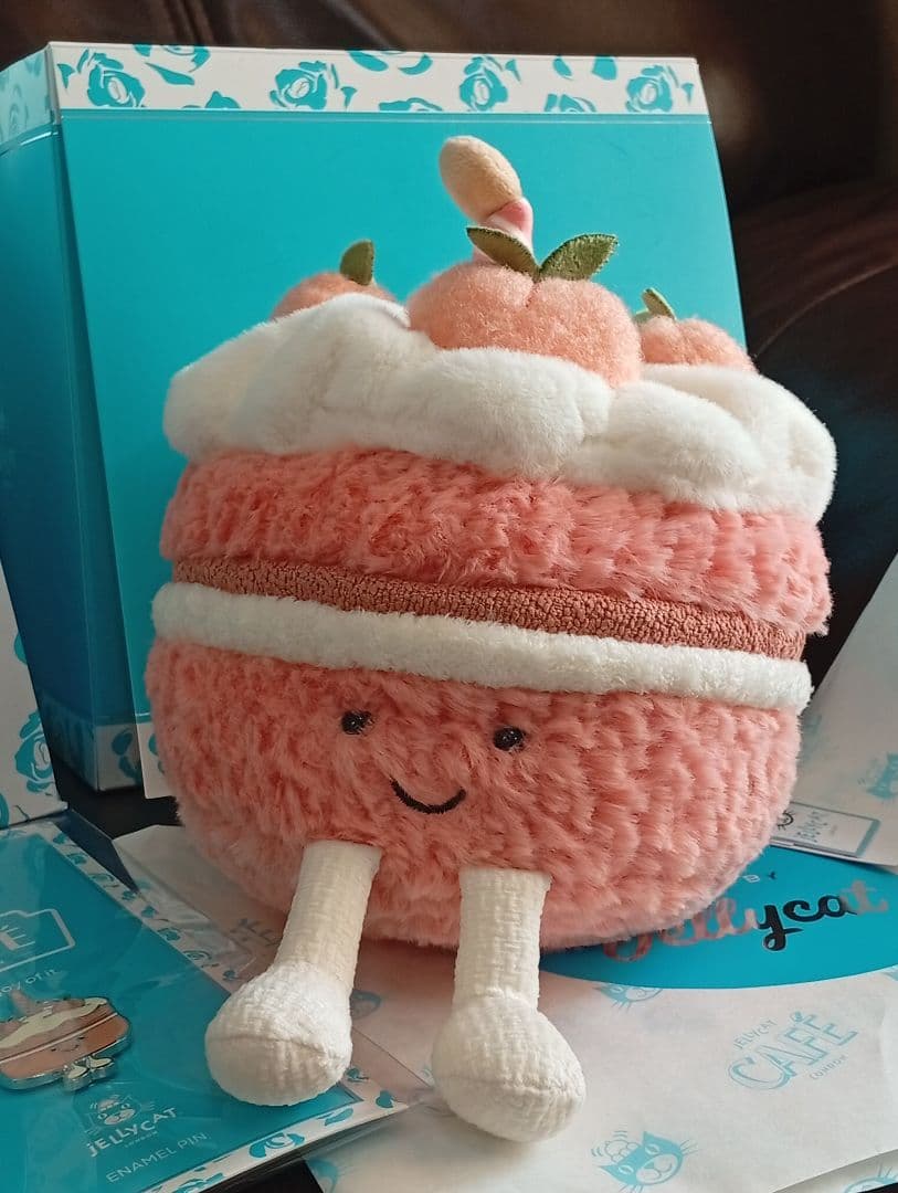  Melbie Peach Cake上海限定ケーキ ぬいぐるみ