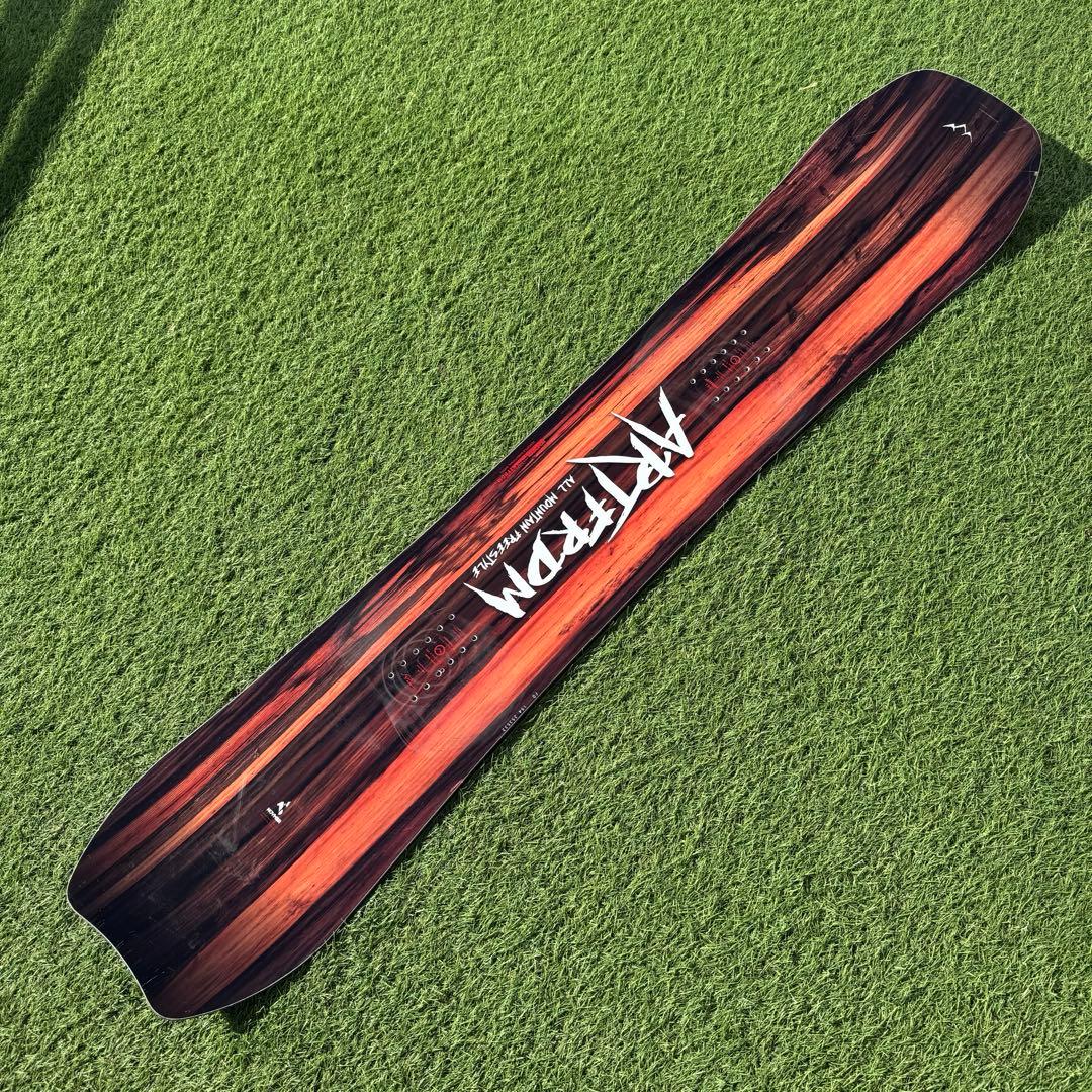 22-23年　NOVEMBER ARTFRDM スノーボード154cm