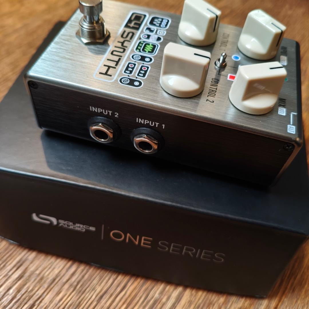 Source Audio C4 シンセサイザーペダル 箱付き