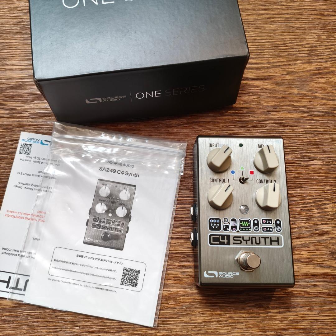 Source Audio C4 シンセサイザーペダル 箱付き