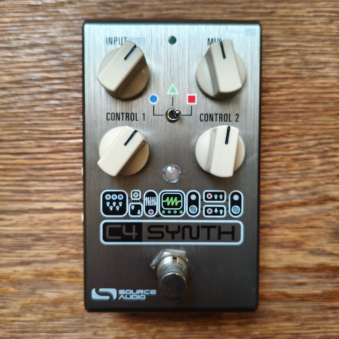 Source Audio C4 シンセサイザーペダル 箱付き