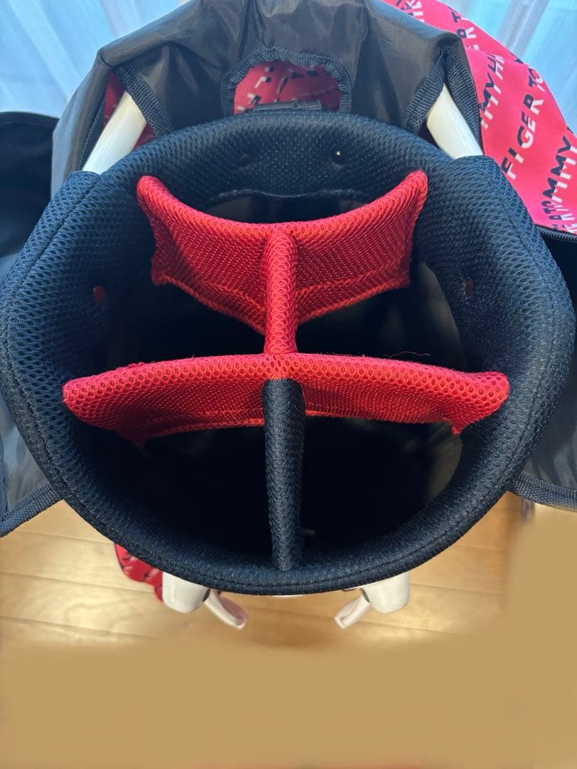 TOMYスタンド式ゴルフバッグ　ピンク