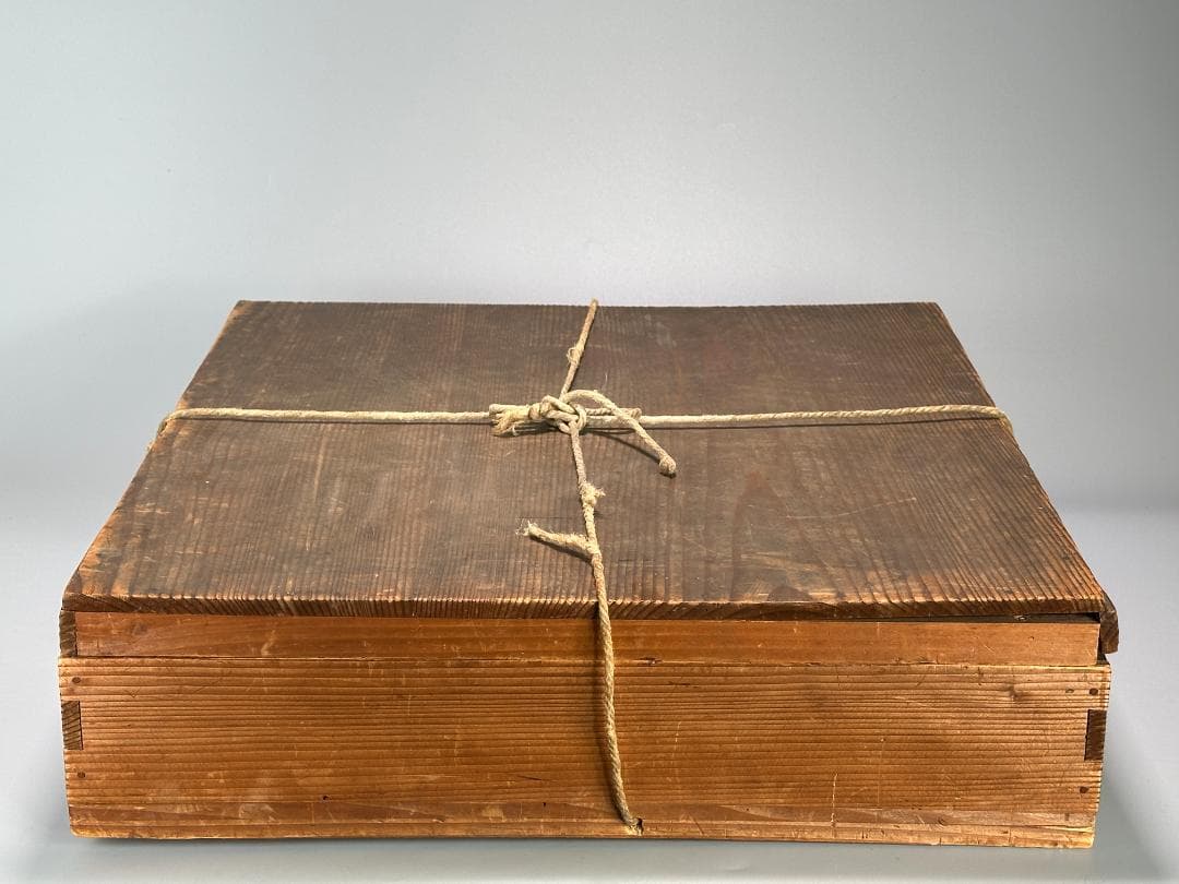 中国美術　16世紀頃　明代　明時代　青花花鳥文大盤　染付大皿　 唐物　安南大皿