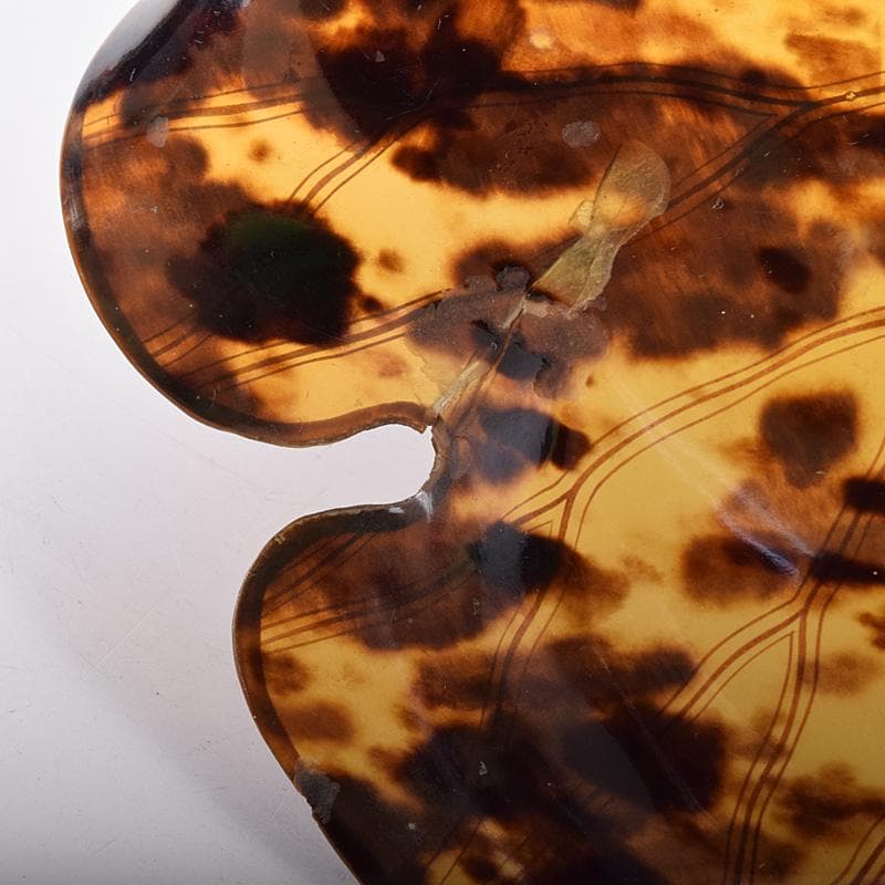 鼈甲製　金蒔絵　蝶文　輪花皿　菓子器　D　7592