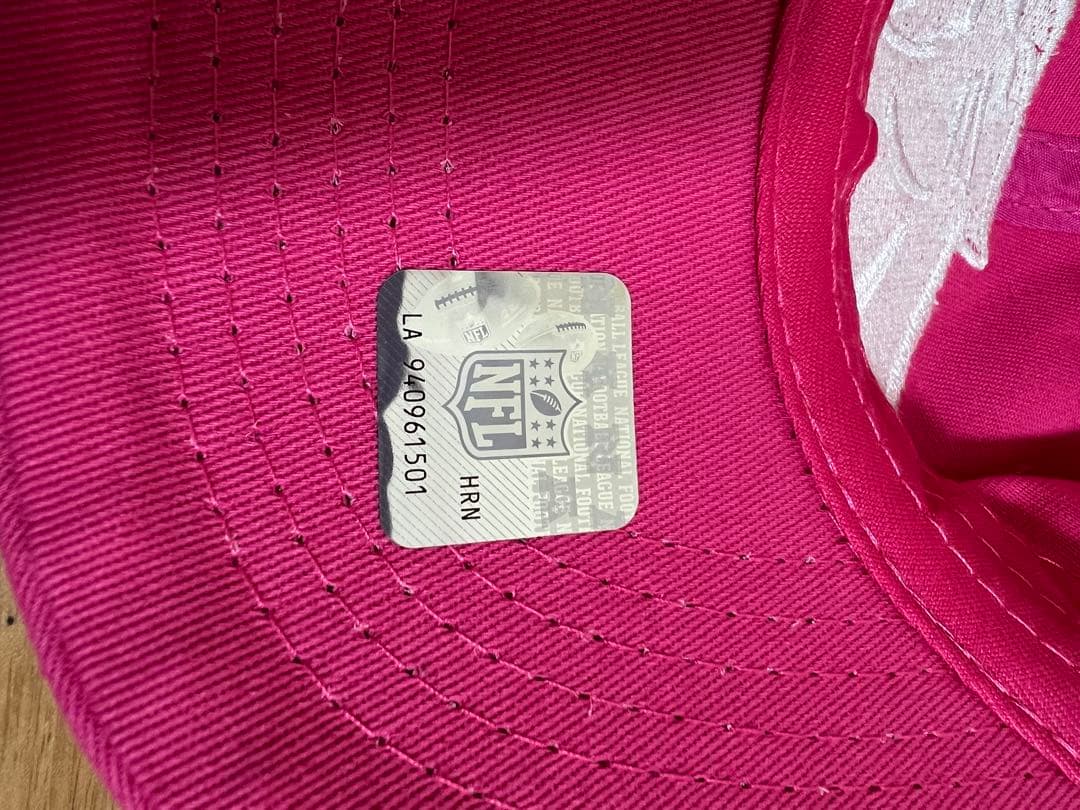 【非売品】NFLカロライナ・パンサーズ　ピンクキャップ
