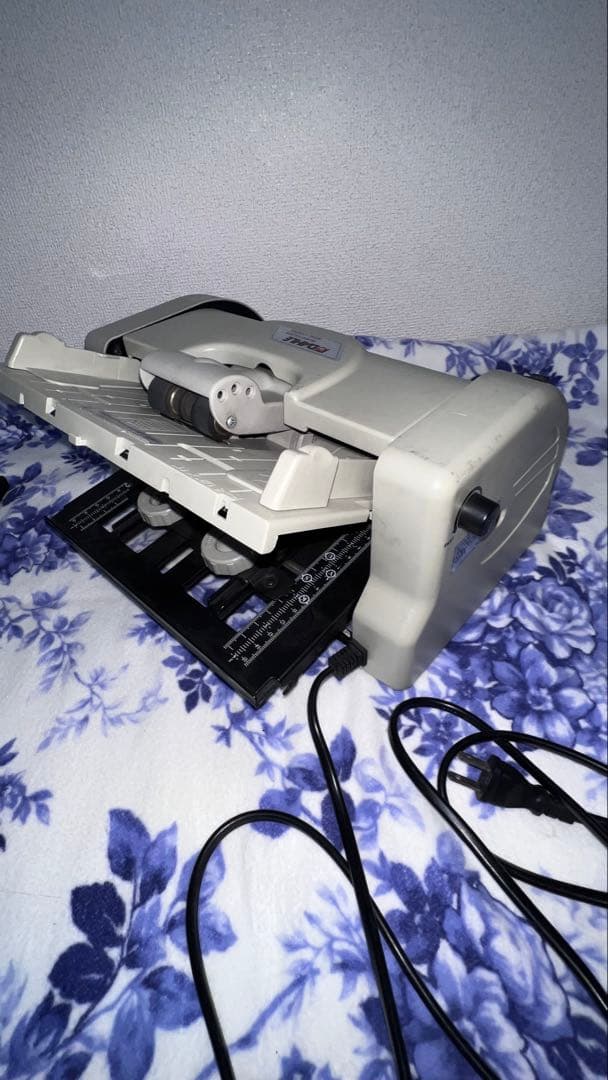 ダーレー　DAHLE　卓上型自動紙折り機 LF283NS