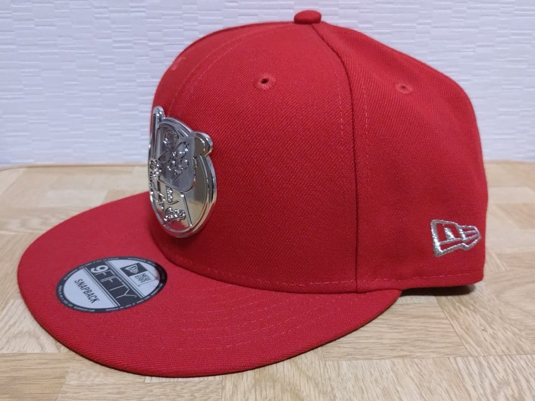 ニューエラ 9FIFTY スナップバックキャップ（メタルカープ坊や）