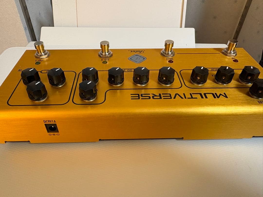 MULTIVERSE ギターエフェクター（ACアダプター付属）